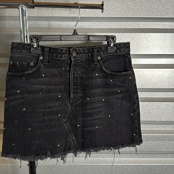 Reformation black denim stud Davidson skirt, Size 29 - Picture 2 of 8